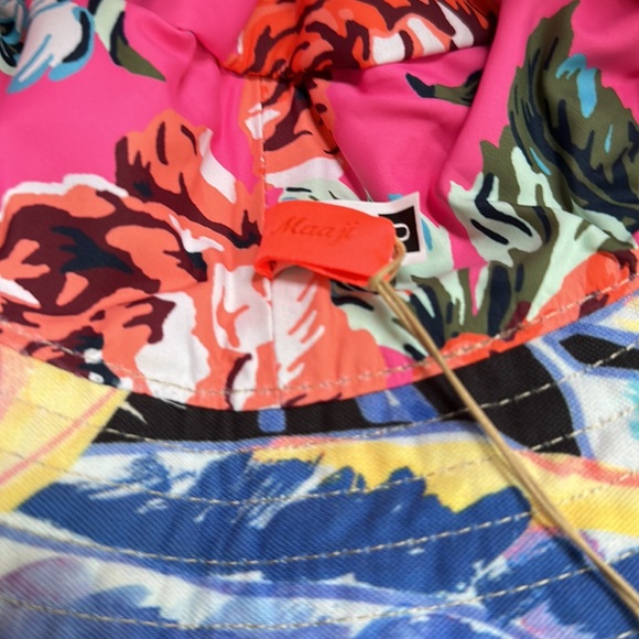 Bucket Hat - Picture 6 of 6